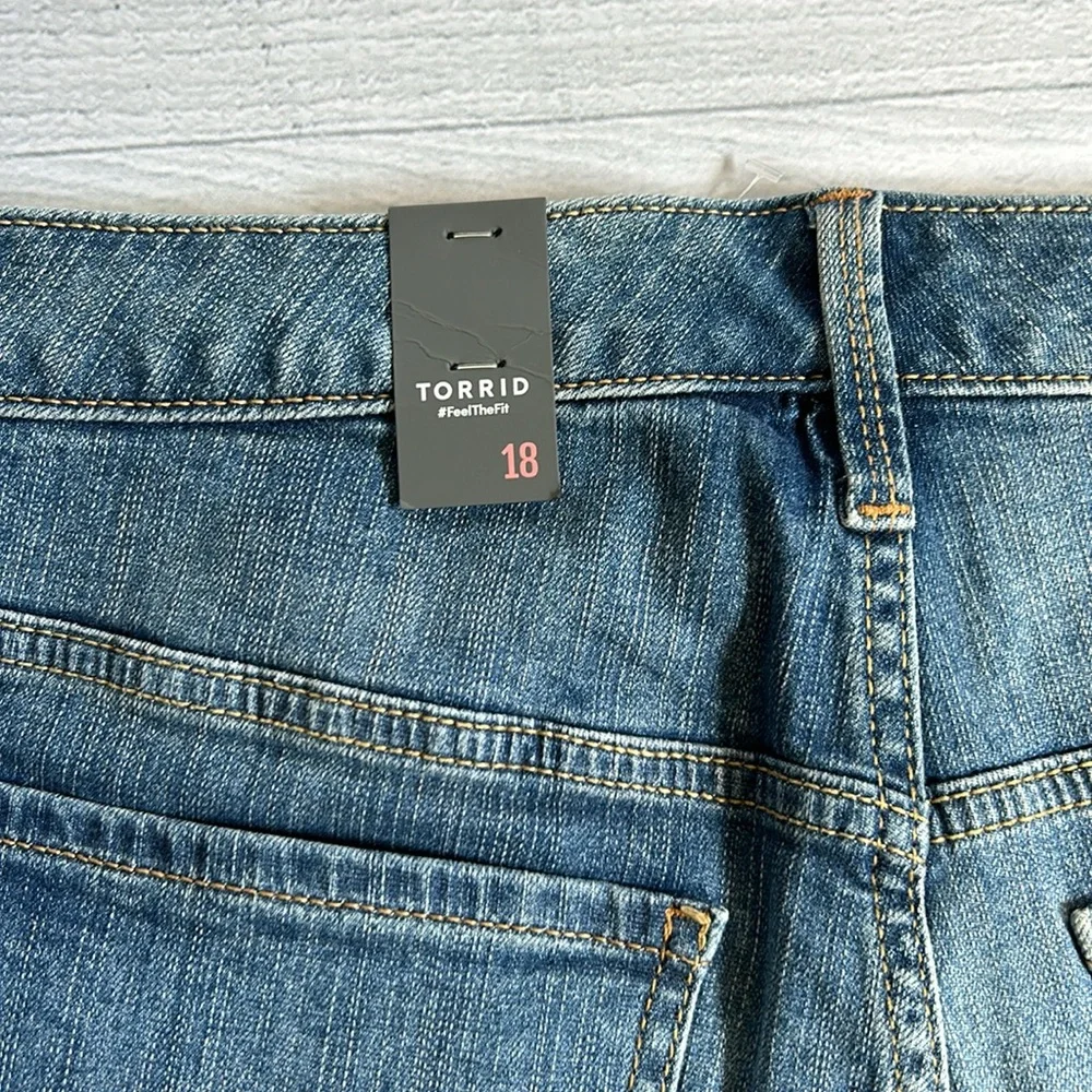 Torrid 3.5” A-Line‎ Vintage Short in Rum Coke Sz 18 NWT - Picture 4 of 7